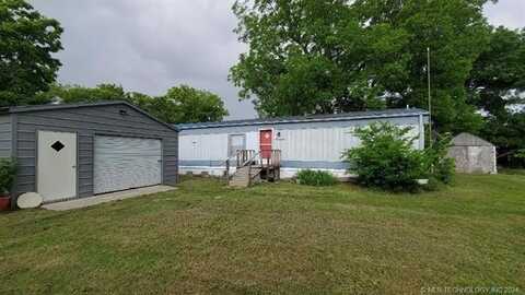 409 S Willow Street, Nowata, OK 74048