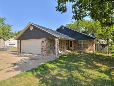 1017 E Pfendler Avenue, Sapulpa, OK 74066