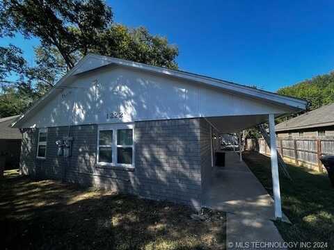 1222 W Brooks Street, Claremore, OK 74017