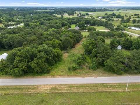 1 Timbercreek Road, Earlsboro, OK 74840