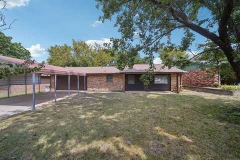 202 Northridge Terrace, Henryetta, OK 74437