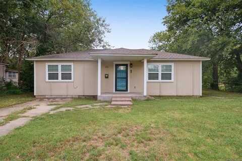 322 S Sycamore Street, Nowata, OK 74048