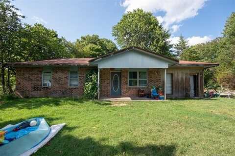 471925 E 807, Stilwell, OK 74960