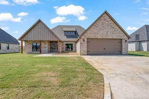 5805 University Boulevard, Durant, OK 74701