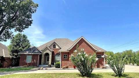 504 Forest Ridge Drive, Tahlequah, OK 74464