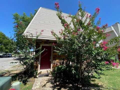 6608 S Zunis Avenue, Tulsa, OK 74136