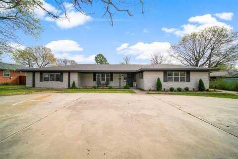 1314 N Choctaw Avenue, Claremore, OK 74017