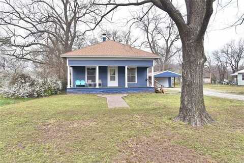 309 N Regan Avenue, Hominy, OK 74035