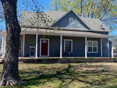 201 N Gray Street, Chouteau, OK 74337