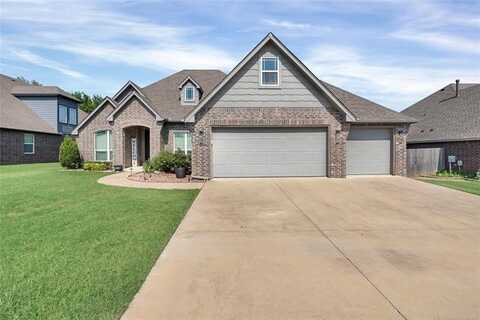 3915 S 15th Place, Broken Arrow, OK 74011