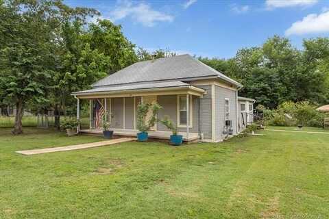 1201 S H, Hugo, OK 74743