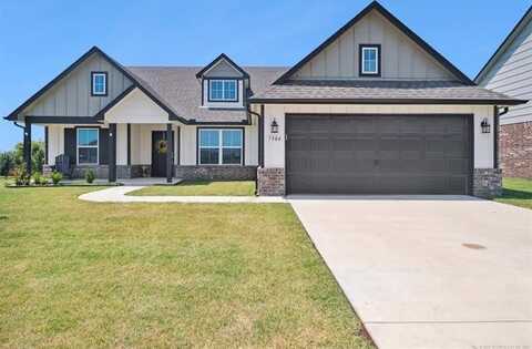 7504 N 157th East Court, Owasso, OK 74055