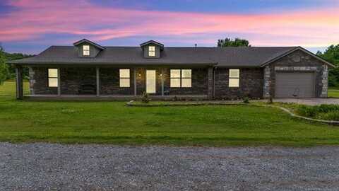 74 S 4417 Road, Salina, OK 74365