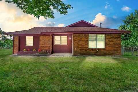 2608 Hickory Bluff Road, Sapulpa, OK 74066