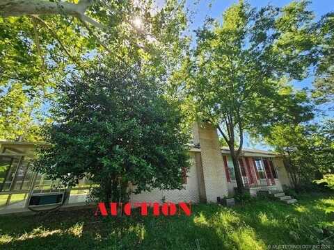 2700 N Witte Street, Poteau, OK 74953