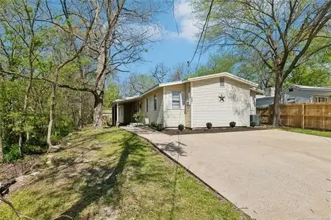 422 S Mission Avenue, Tahlequah, OK 74464