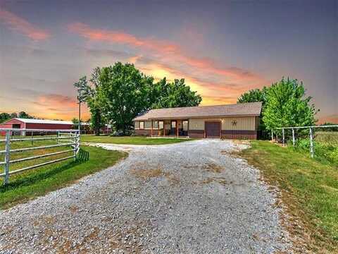 75377 S 280 Road, Wagoner, OK 74467