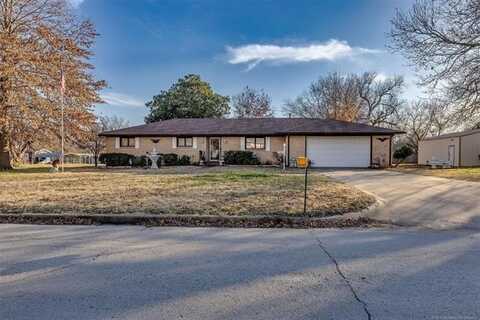 500 W Delaware Street, Cleveland, OK 74020