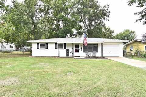 1006 SE 12th Street, Wagoner, OK 74467