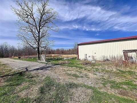 5588 N 523 Road, Tahlequah, OK 74464