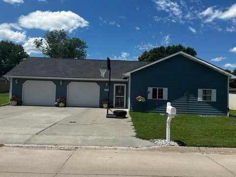 921 N 14th, Broken Bow, NE 68822