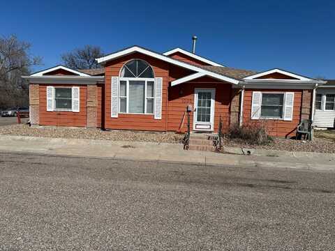 1302 1st St, Chappell, NE 69129