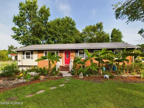 318 Woodhaven Drive, Havelock, NC 28532