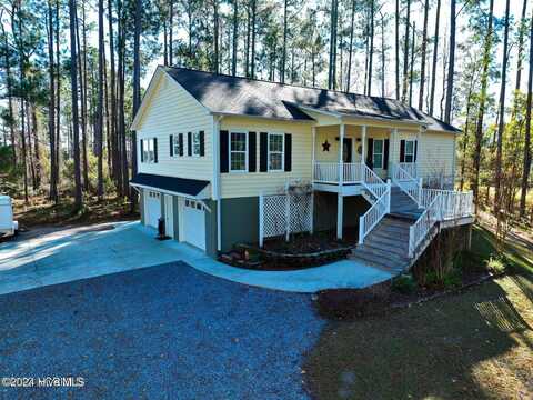 920 Bee Tree Court, New Bern, NC 28560