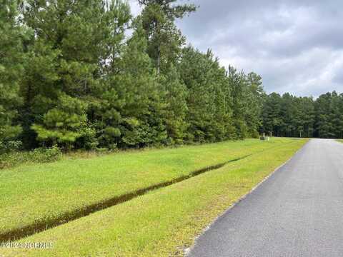 44 Shady Creek Road, Oriental, NC 28571