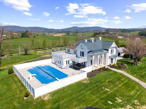 425 Willowshade Lane, Elk Creek, VA 24326