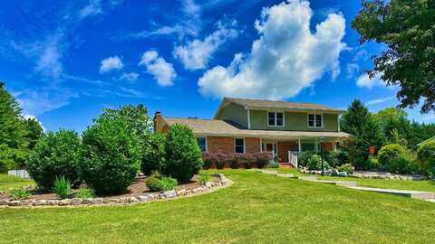 304 LITTLE Circle, Blacksburg, VA 24060