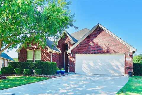 9825 Brazoria Trail, Fort Worth, TX 76126