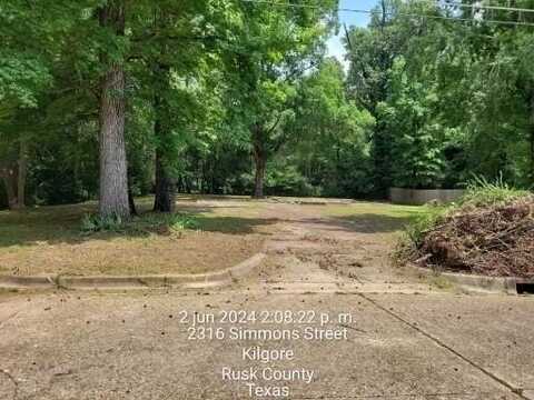 2300 Simmons Street, Kilgore, TX 75662