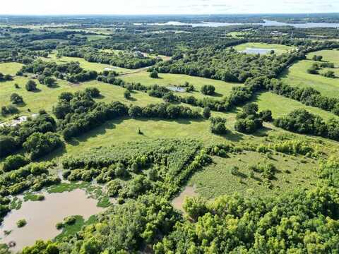 2102 County Road 2610, Bonham, TX 75418