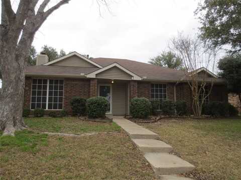 1323 E Branch Hollow Drive, Carrollton, TX 75007