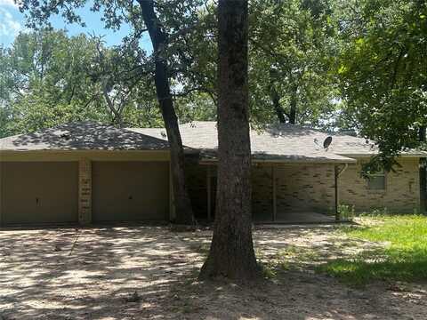 2100 County Road 303, Buffalo, TX 75831