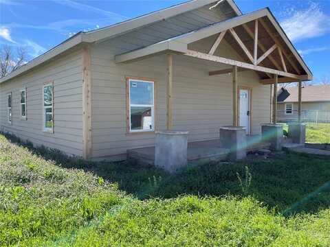 115 E 1st Street, Breckenridge, TX 76424