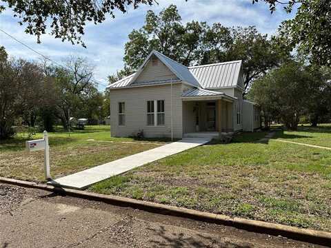 409 S Avenue B Avenue, Wortham, TX 76693