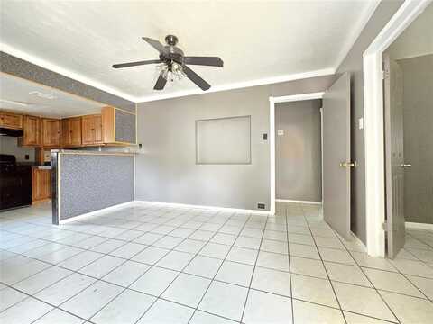 628 N Boulevard Terrace, Dallas, TX 75211