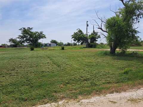 3915 Rowland Road, Ponder, TX 76259