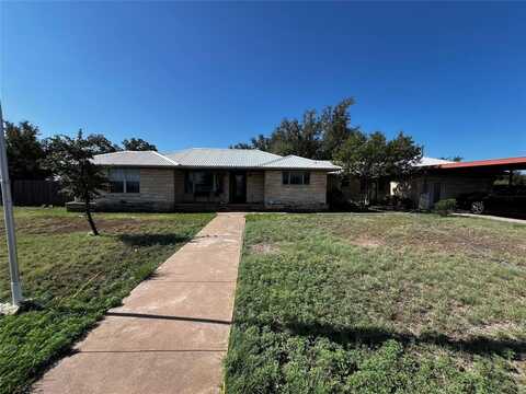 1419 W Broadway Street, Eden, TX 76837