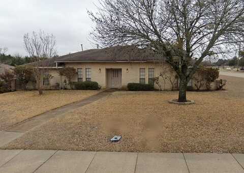 600 The Meadows Parkway, DeSoto, TX 75115