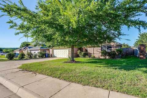 600 Crestmont Court, Burleson, TX 76028