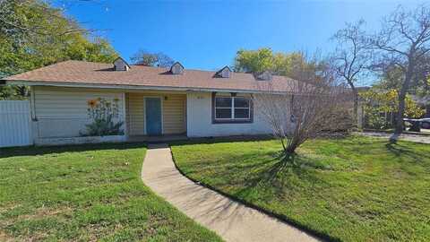 1015 S Welch Street S, Denton, TX 76201