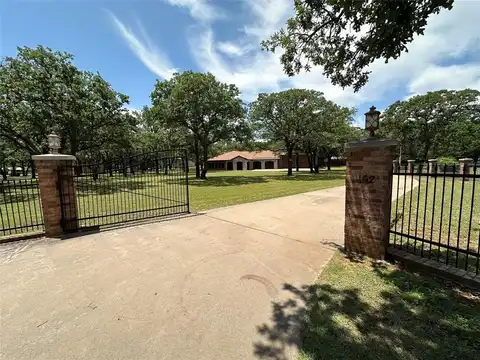 162 East Ledge Drive, Graham, TX 76450