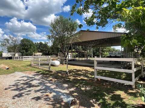 0000 Discovery Bay Road, Comanche, TX 76442