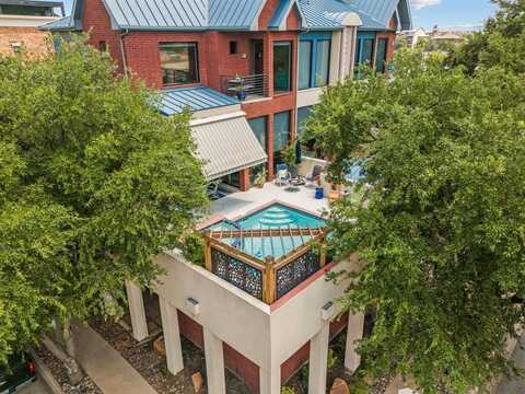 201 Pecan Street, Fort Worth, TX 76102