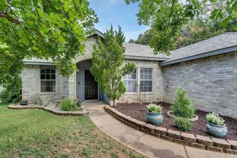 3203 Cliff Oaks Drive, Corinth, TX 76210