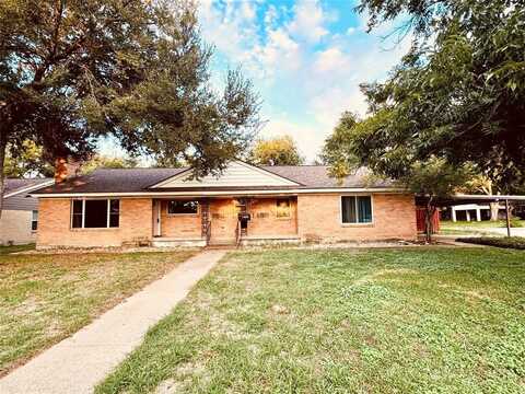 905 Cedar Springs Terrace, Arlington, TX 76010