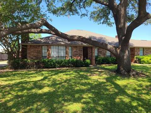 4918 Ledgestone Drive, Fort Worth, TX 76132